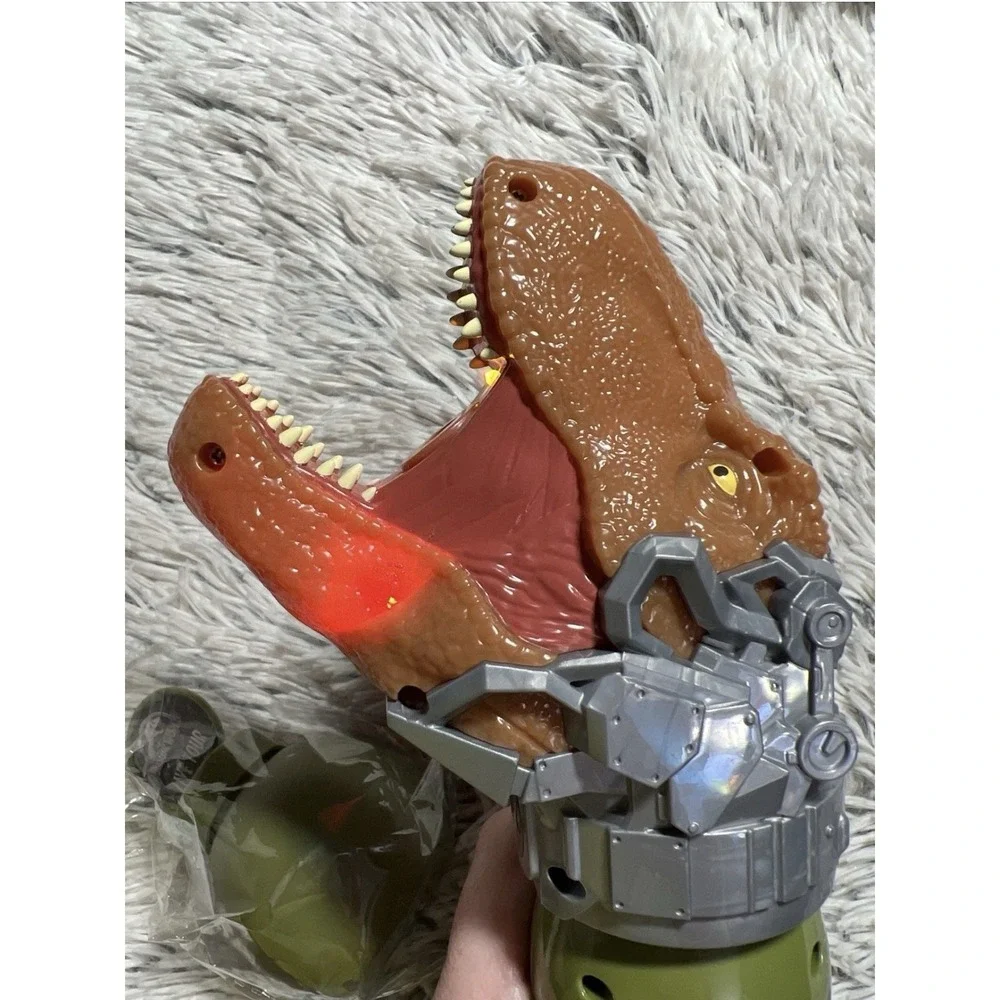 Jurassic World Live Tour Tyrannosaurus Rex Light‎ Up Auto Bubble Blower NEW